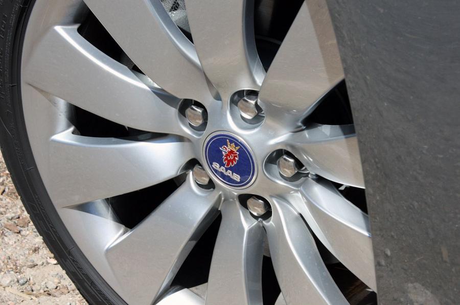  Saab 9-5 Sedan 2010 года  (фото 49 из 199)